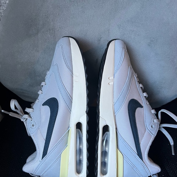 Nike Women’s Air Max Dawn size 7 - Picture 5 of 7